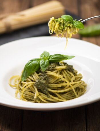 Spaghetti in Pesto Sauce: